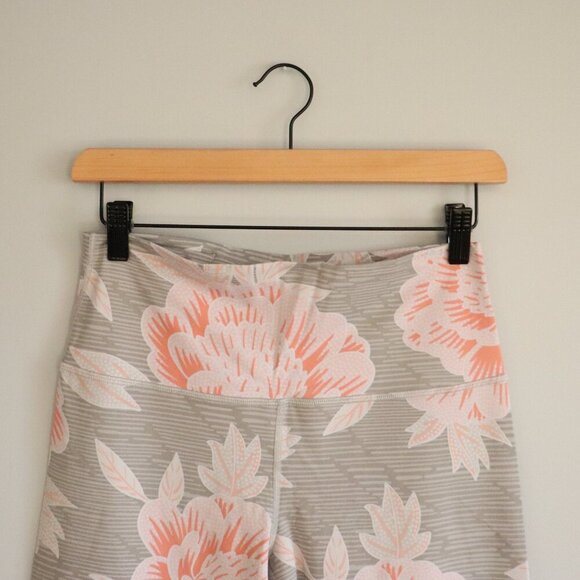 Aerie Women's Large Pink Floral High Rise Athletic Pocket Leggings - Picture 3 of 13